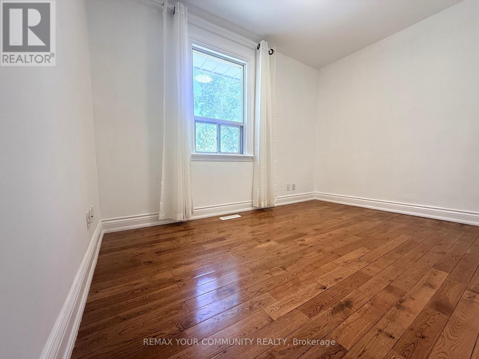 Main - 387 Paliser Crescent N, Richmond Hill, Ontario  L4C 1R5 - Photo 11 - N13235342