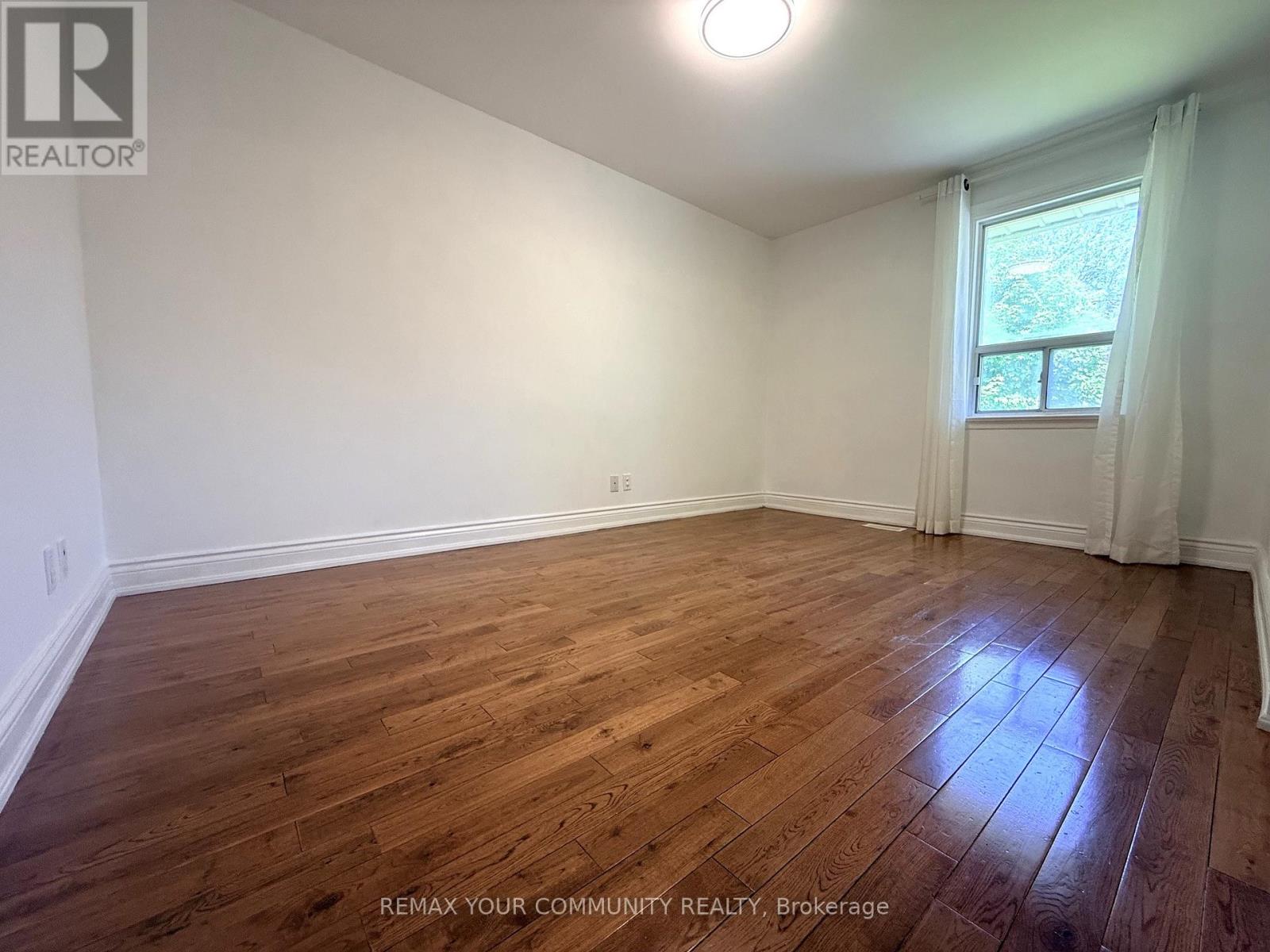 Main - 387 Paliser Crescent N, Richmond Hill, Ontario  L4C 1R5 - Photo 7 - N13235342