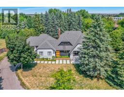 17 CHAMBERLAIN COURT, King, Ontario