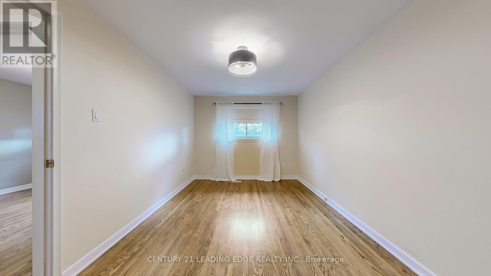 113 Sherwood Forest Drive, Markham, Ontario  L3P 1P9 - Photo 12 - N13235566