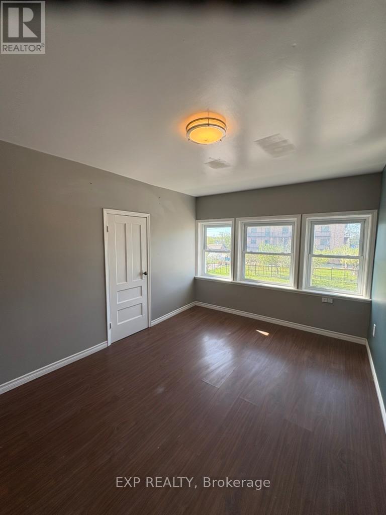 385 Hugel Avenue, Midland, Ontario  L4R 1T8 - Photo 2 - S13235326