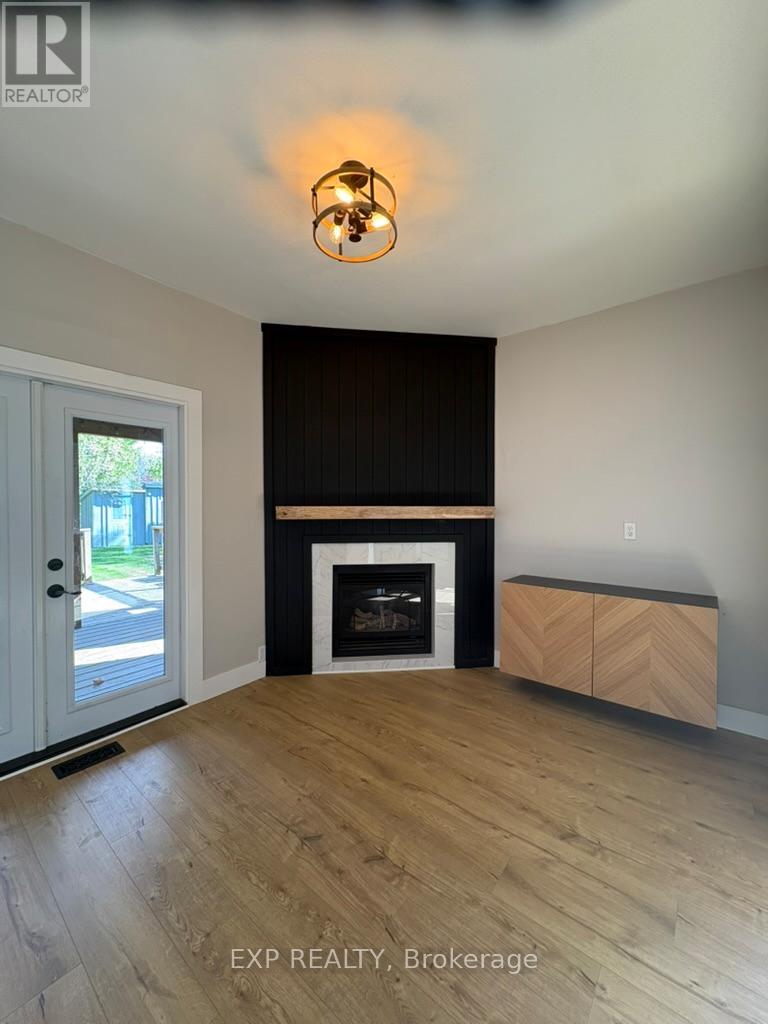 385 Hugel Avenue, Midland, Ontario  L4R 1T8 - Photo 7 - S13235326