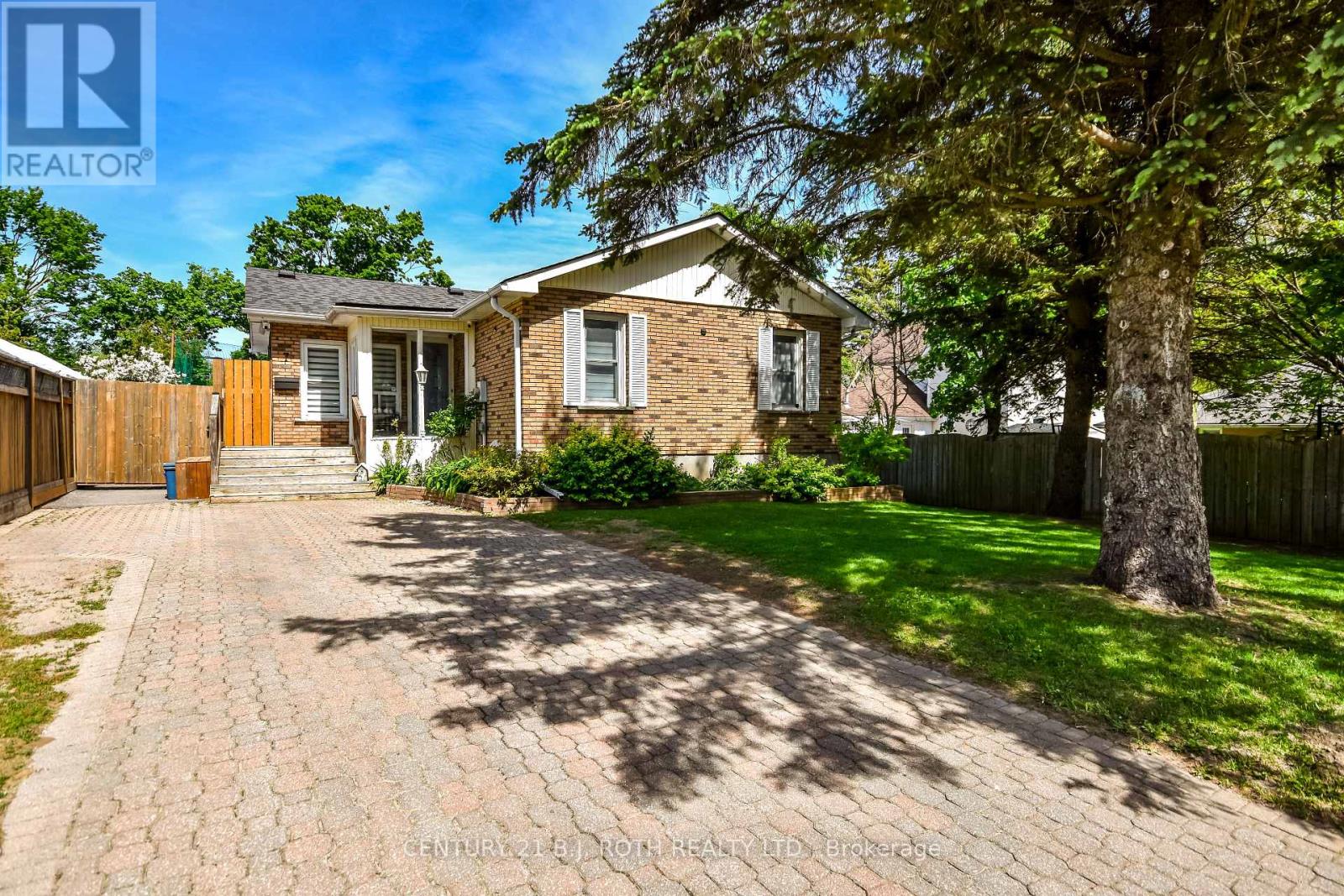 7 Wesley Street, Barrie (Sunnidale), Ontario  L4N 2A4 - Photo 1 - S13235374