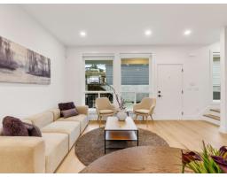 102 16697 16 AVENUE, Surrey, British Columbia