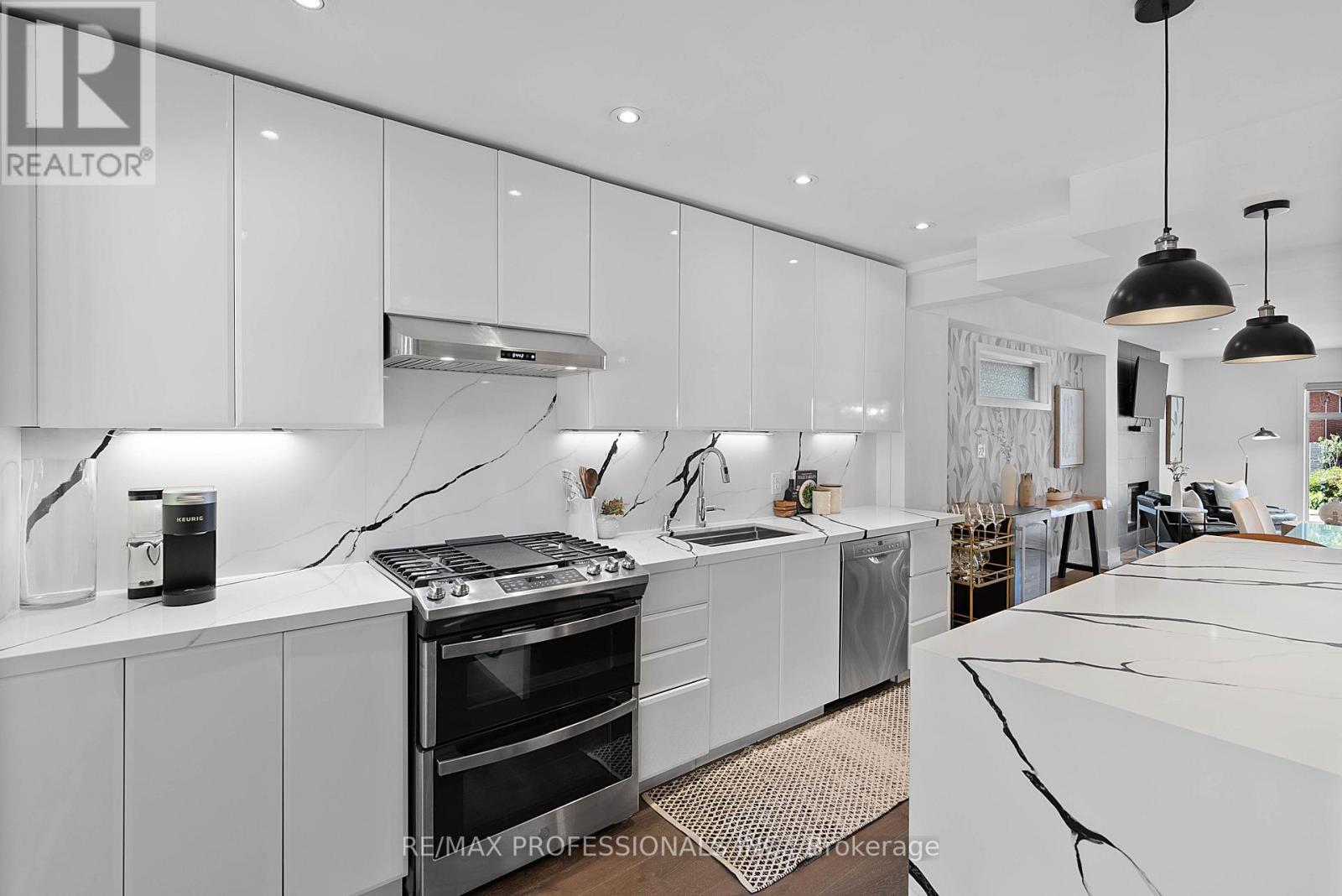 171 Symons Street, Toronto, Ontario  M8V 1V1 - Photo 16 - W13235298