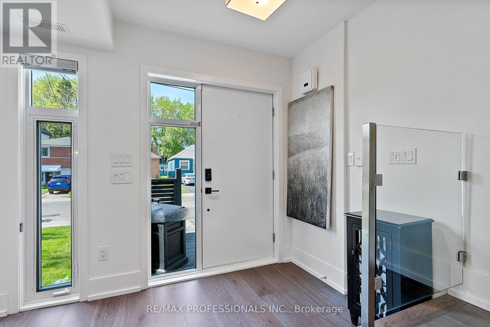 171 Symons Street, Toronto, Ontario  M8V 1V1 - Photo 4 - W13235298