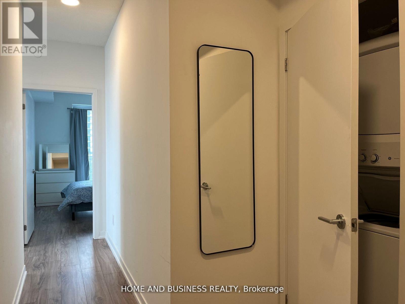 2410 - 4065 Confederation Parkway, Mississauga, Ontario  L5B 0L4 - Photo 15 - W13235310