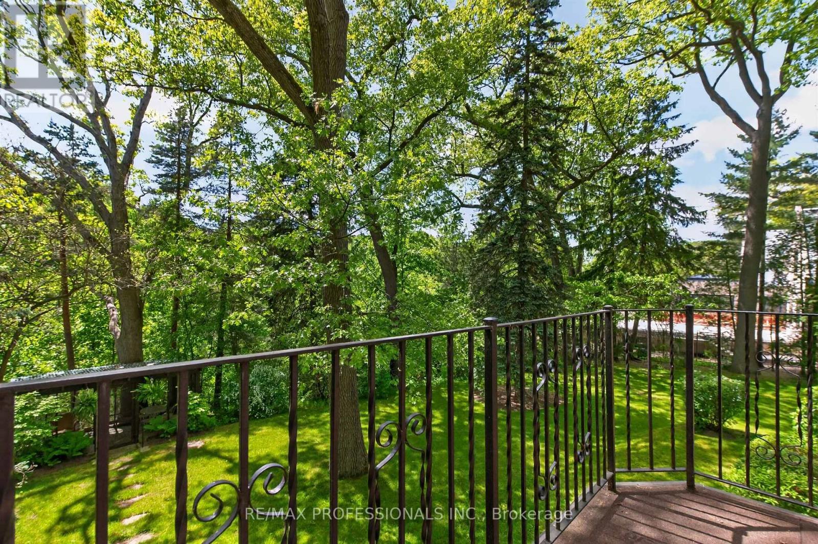 14 North Drive N, Toronto, Ontario  M9A 4P9 - Photo 31 - W13235322