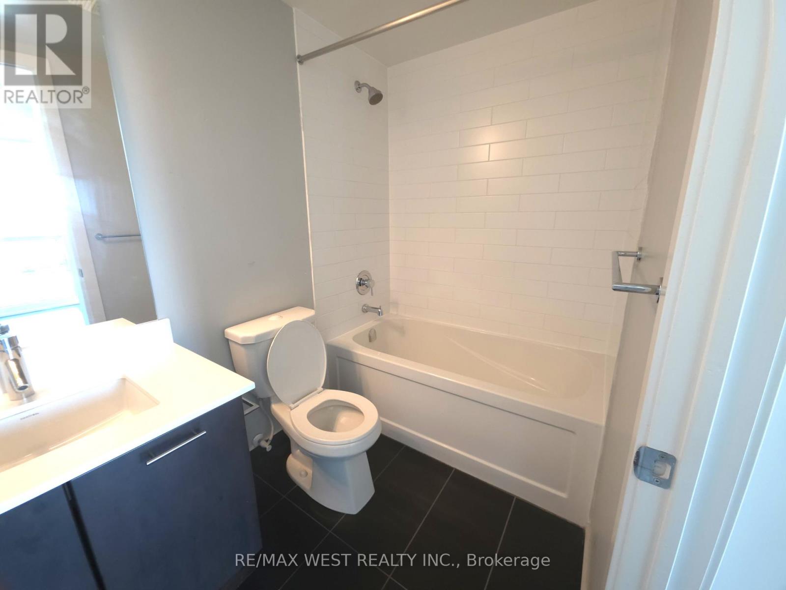 3301 - 2212 Lake Shore Boulevard W, Toronto, Ontario  M8V 0C2 - Photo 19 - W13235328
