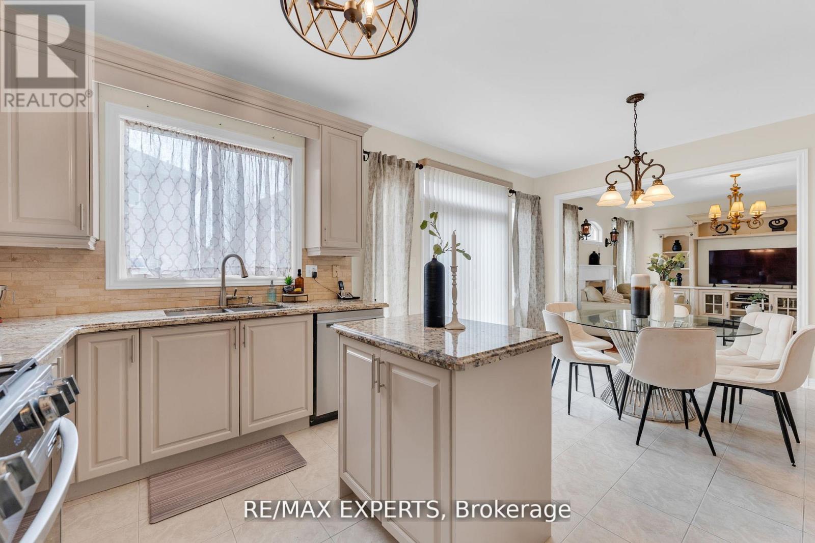 13 Villagewood Street, Brampton, Ontario  L6P 2C3 - Photo 18 - W13235384