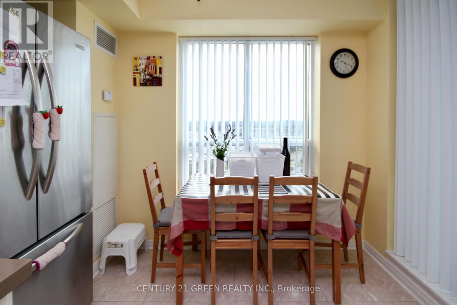 1203 - 4879 Kimbermount Avenue, Mississauga, Ontario  L5M 7R8 - Photo 17 - W13235438