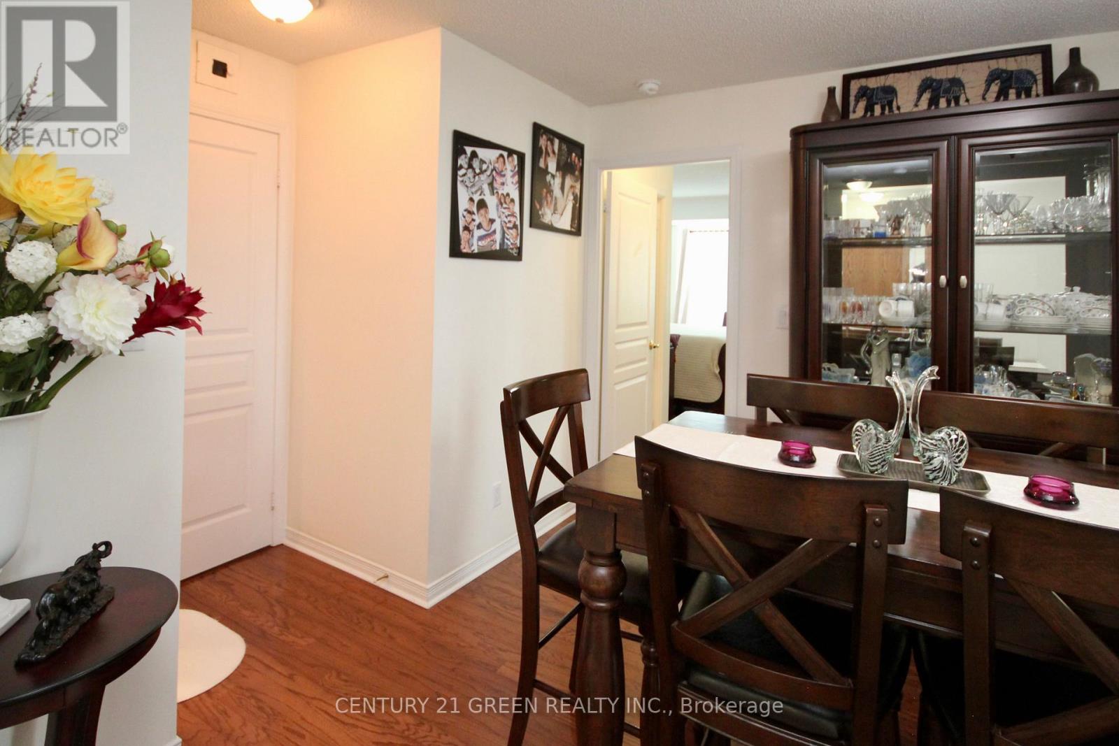 1203 - 4879 Kimbermount Avenue, Mississauga, Ontario  L5M 7R8 - Photo 6 - W13235438