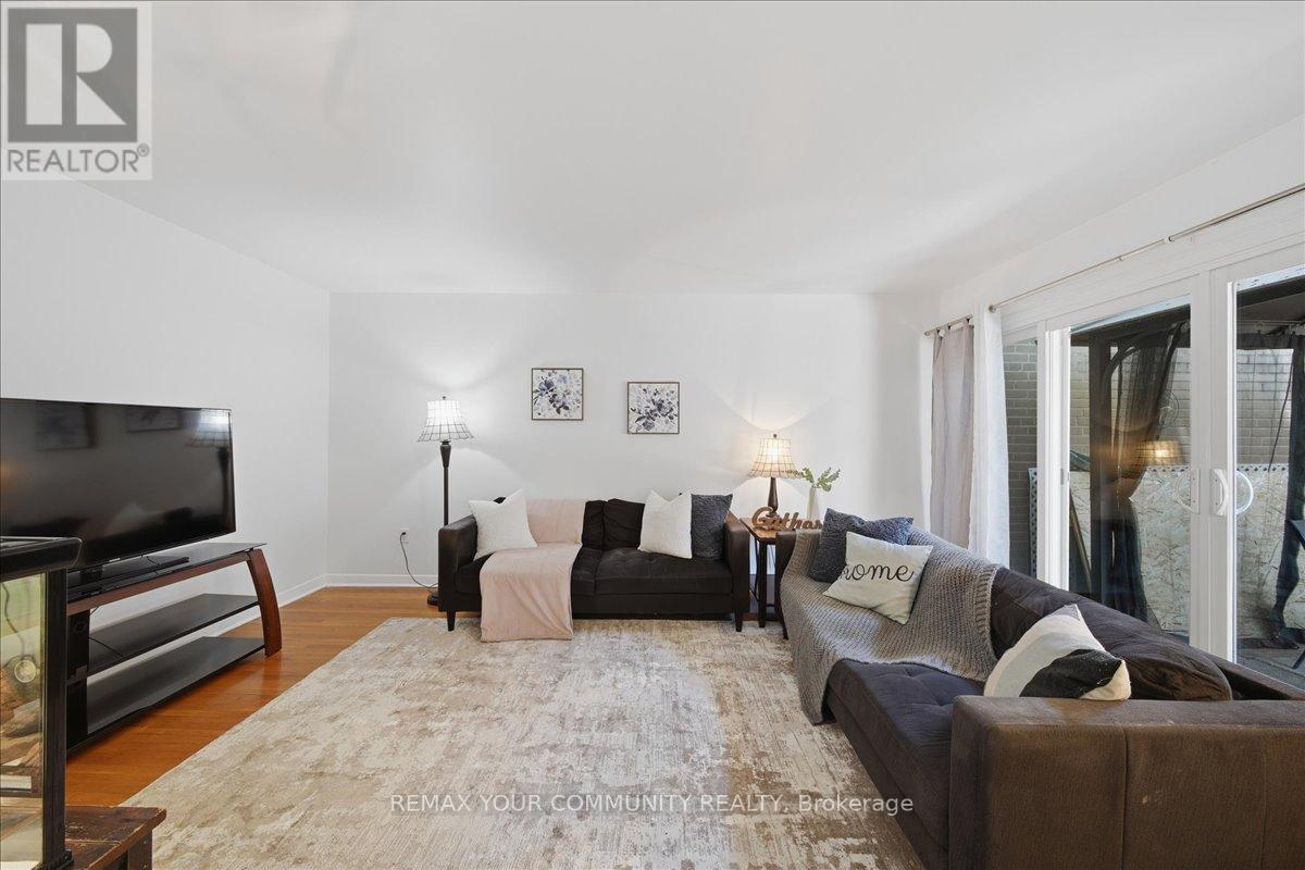 3 - 23 Brookwell Drive, Toronto, Ontario  M3M 2X9 - Photo 7 - W13235448
