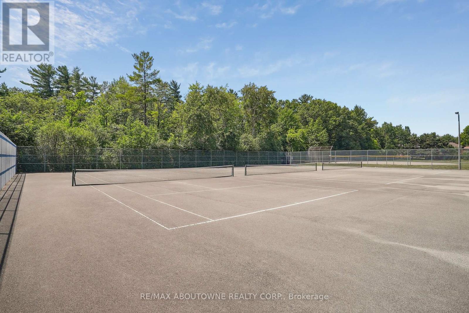 1424 The Links Drive, Oakville, Ontario  L6M 2N9 - Photo 45 - W13235464