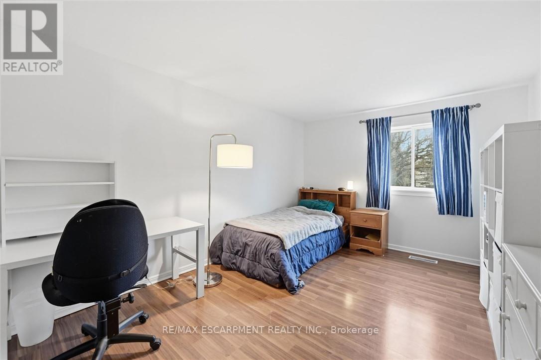 712 Auburn Crescent, Burlington, Ontario  L7L 5B2 - Photo 20 - W13235490
