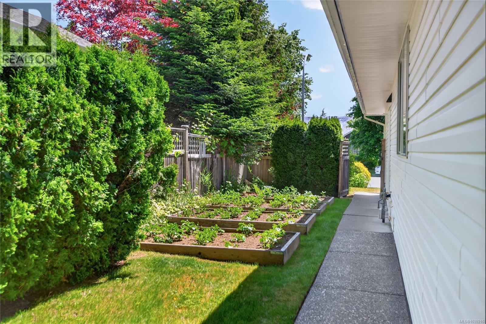 2022 Valley View Dr, Courtenay, British Columbia V9N 8M4 - Photo 24 - 1039216