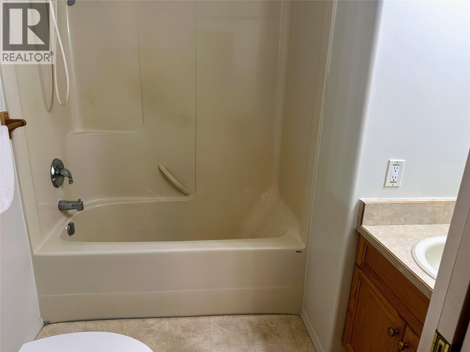 5924 Stafford Road, Nelson, British Columbia  V1L 6P3 - Photo 32 - 10389832