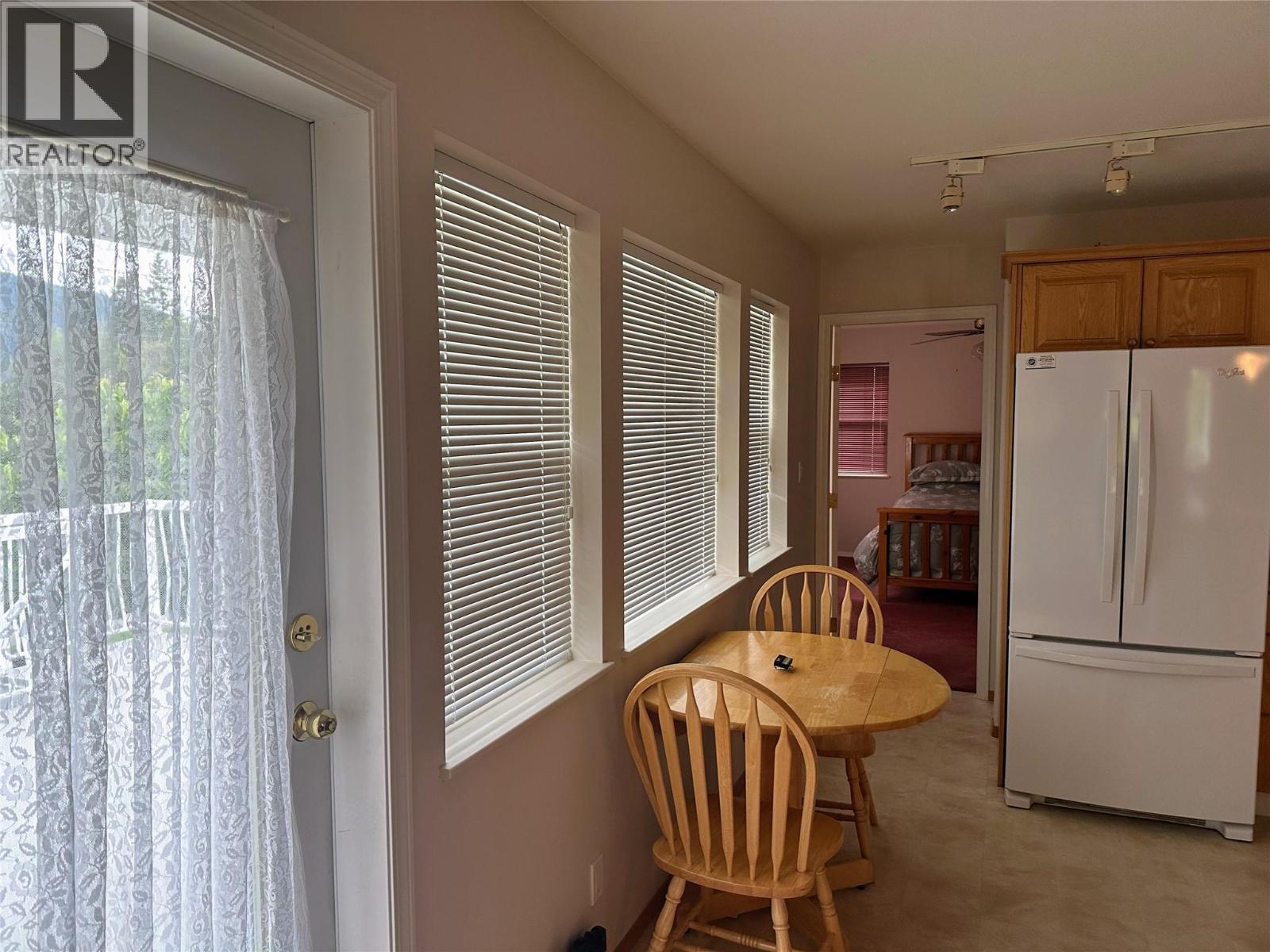 5924 Stafford Road, Nelson, British Columbia  V1L 6P3 - Photo 25 - 10389832