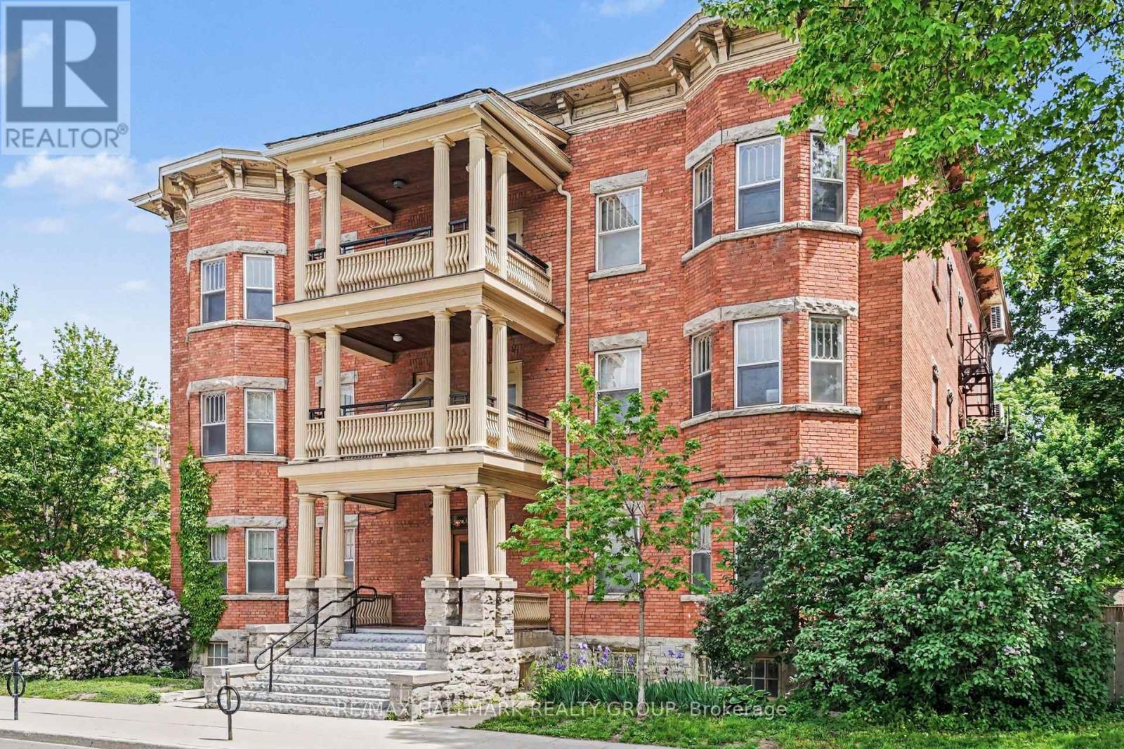 1 - 413 Elgin Street, Ottawa, Ontario  K2P 1N4 - Photo 1 - X13235698