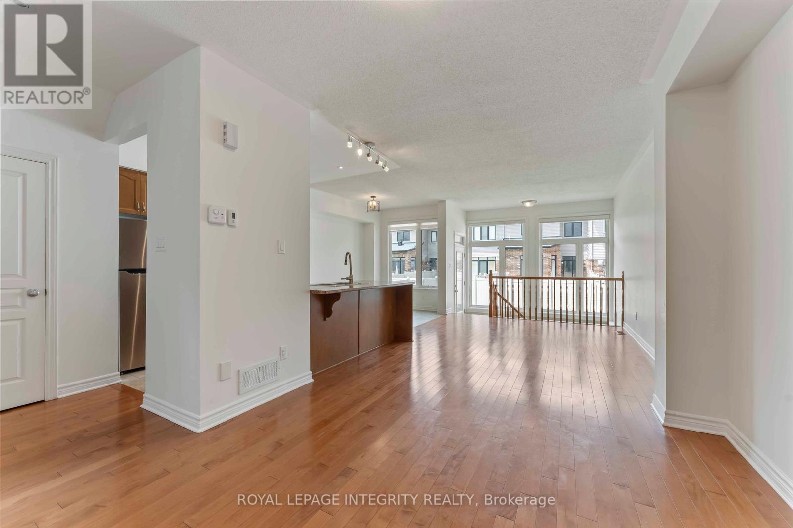 424 Cooks Mill Crescent, Ottawa, Ontario  K1V 2M9 - Photo 5 - X13235734