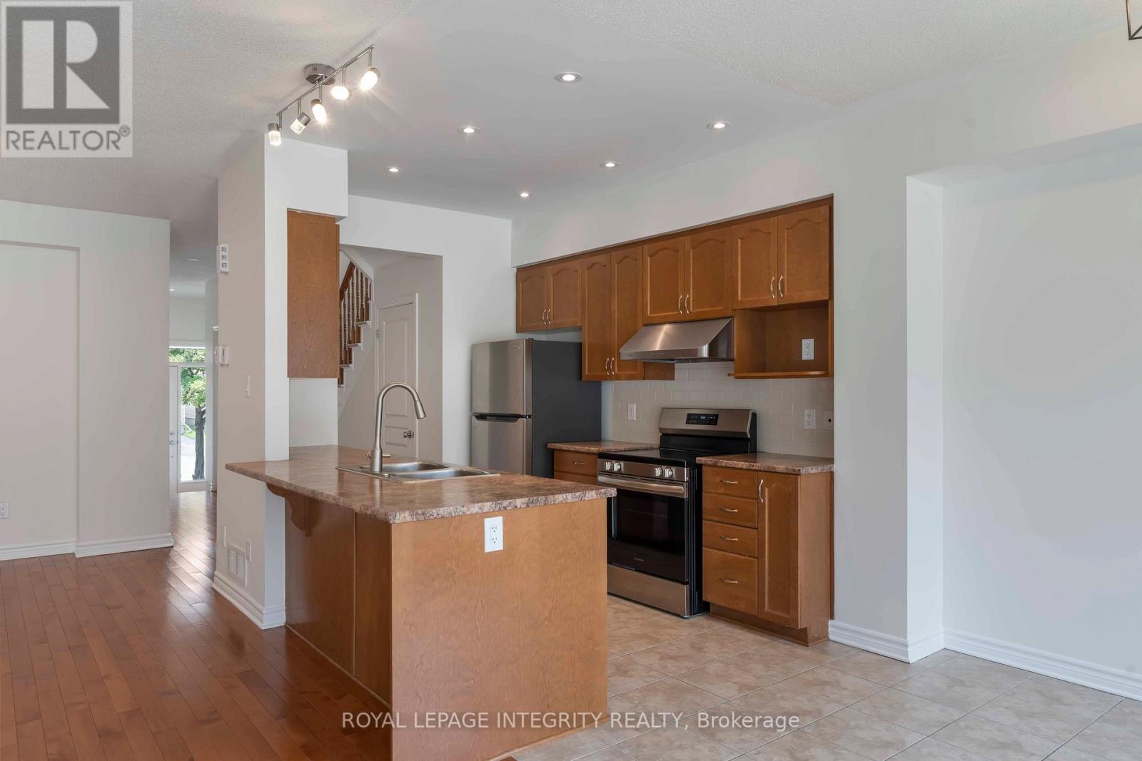424 Cooks Mill Crescent, Ottawa, Ontario  K1V 2M9 - Photo 7 - X13235734