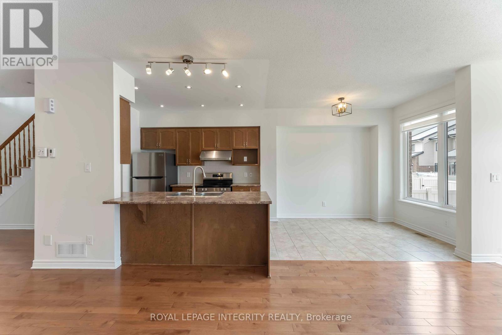 424 Cooks Mill Crescent, Ottawa, Ontario  K1V 2M9 - Photo 9 - X13235734