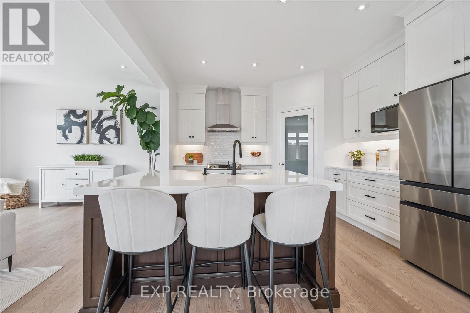 30 Waterbow Trail, Kitchener, Ontario  N2A 0K4 - Photo 15 - X13235358
