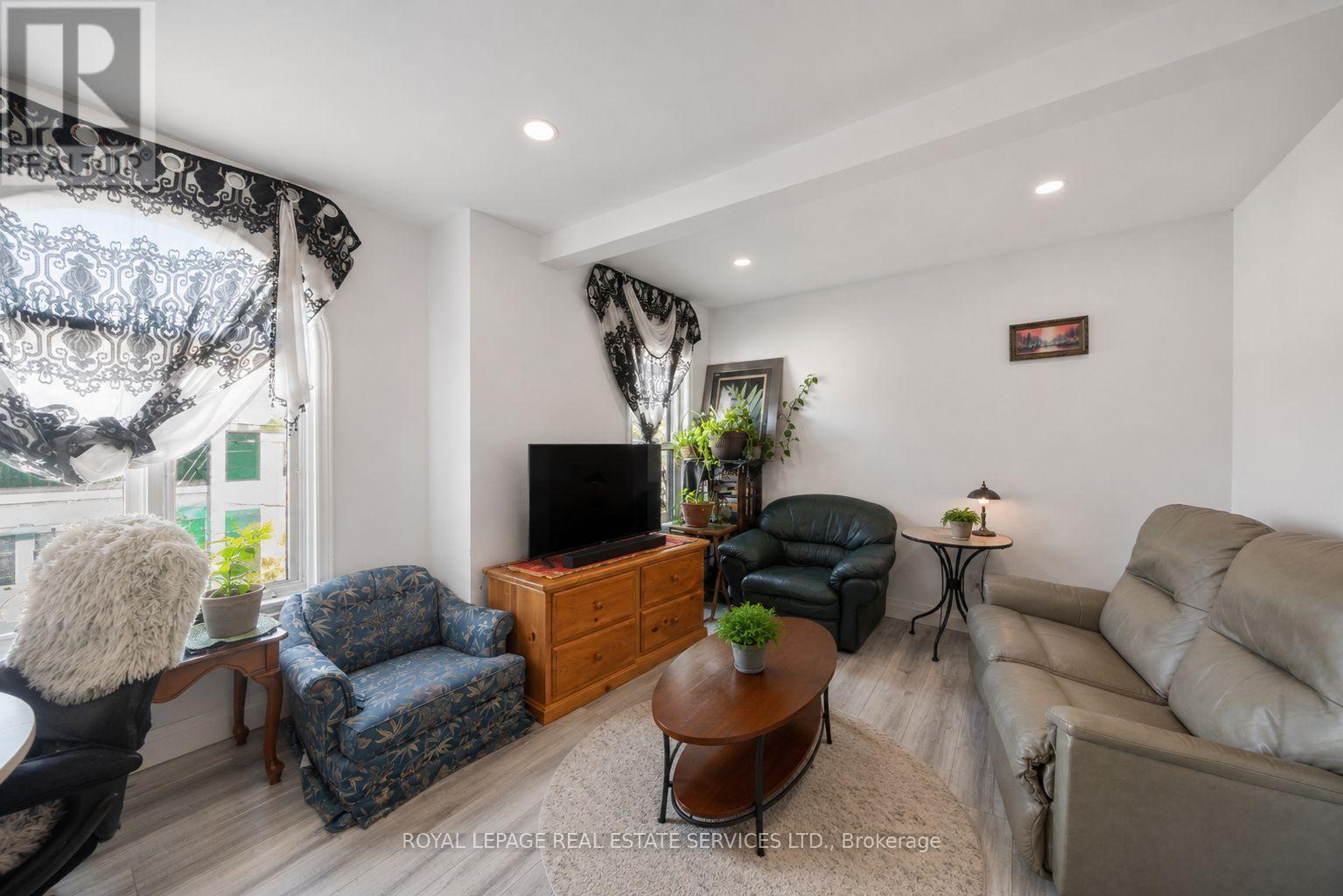 323 Upper Wentworth Street, Hamilton, Ontario  L9A 4T2 - Photo 26 - X13235502