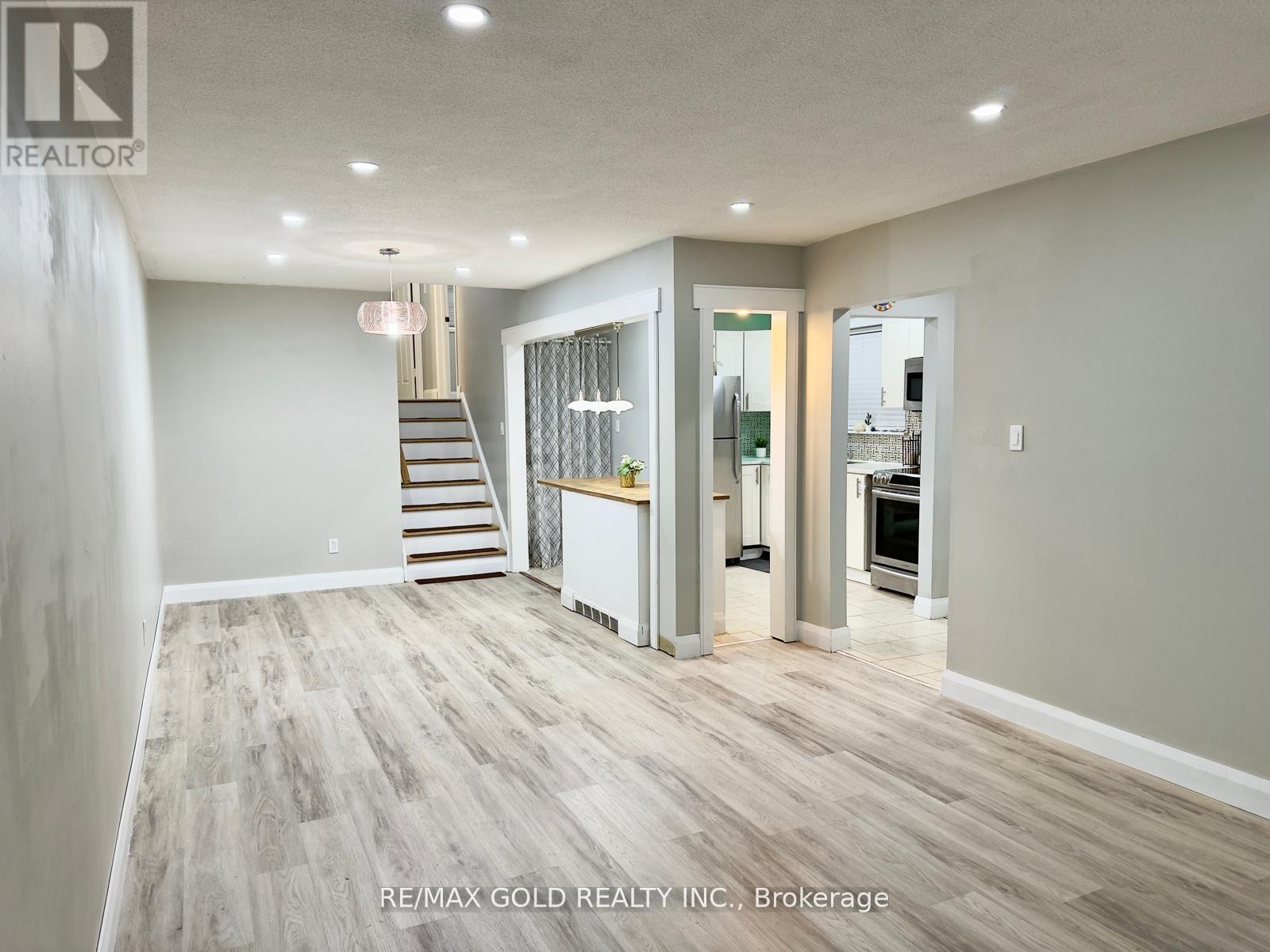 156 Mooregate Crescent, Kitchener, Ontario  N2M 2G1 - Photo 10 - X13235548