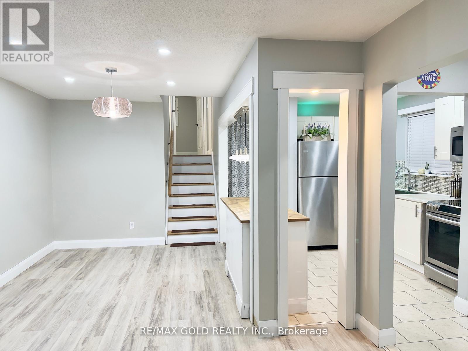 156 Mooregate Crescent, Kitchener, Ontario  N2M 2G1 - Photo 11 - X13235548