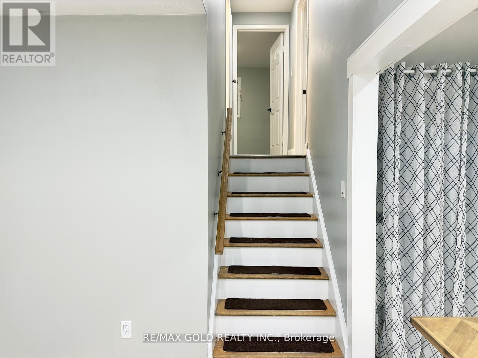 156 Mooregate Crescent, Kitchener, Ontario  N2M 2G1 - Photo 15 - X13235548