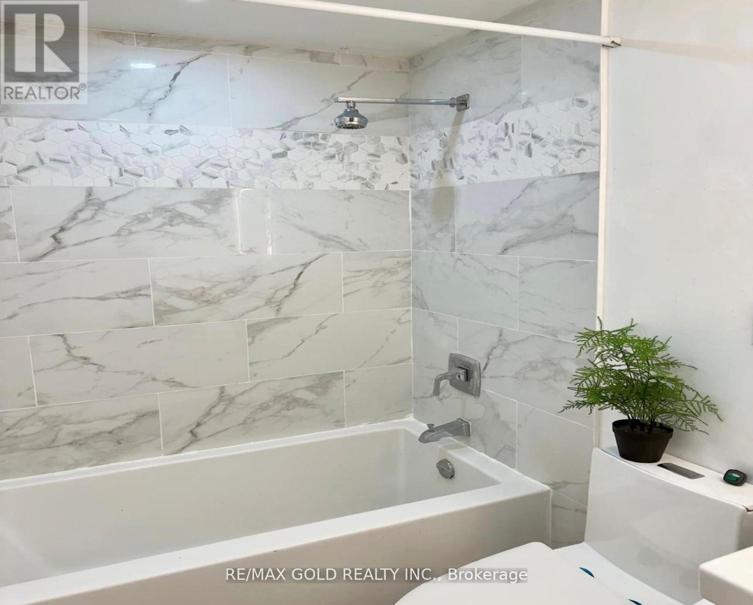 156 Mooregate Crescent, Kitchener, Ontario  N2M 2G1 - Photo 24 - X13235548