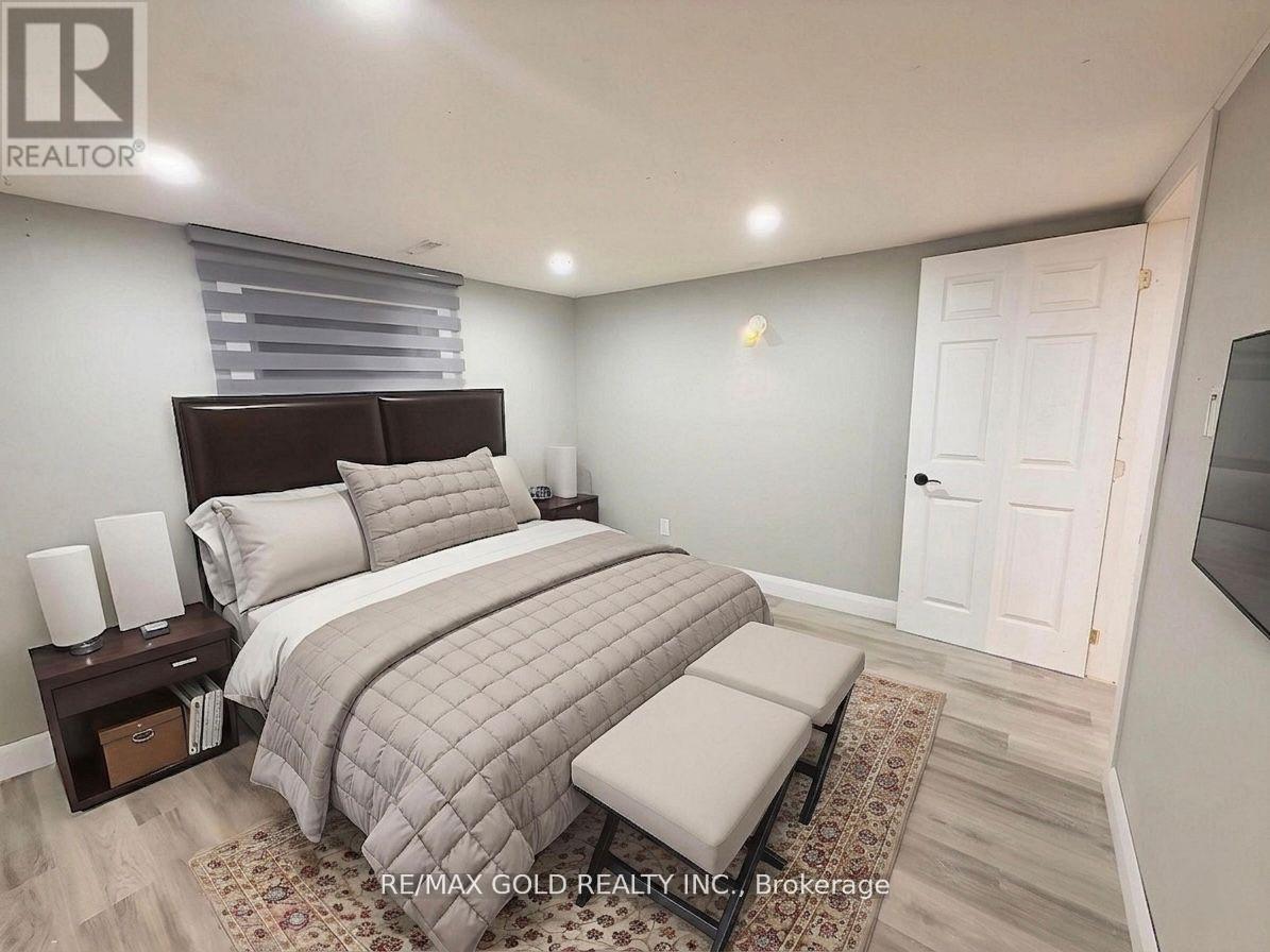 156 Mooregate Crescent, Kitchener, Ontario  N2M 2G1 - Photo 39 - X13235548