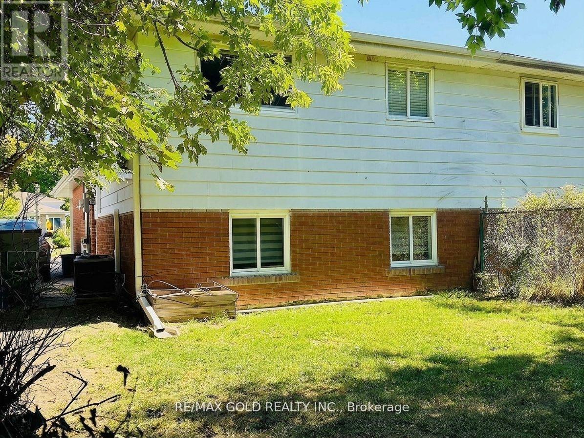 156 Mooregate Crescent, Kitchener, Ontario  N2M 2G1 - Photo 44 - X13235548
