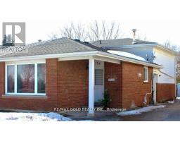 156 MOOREGATE CRESCENT, Kitchener, Ontario