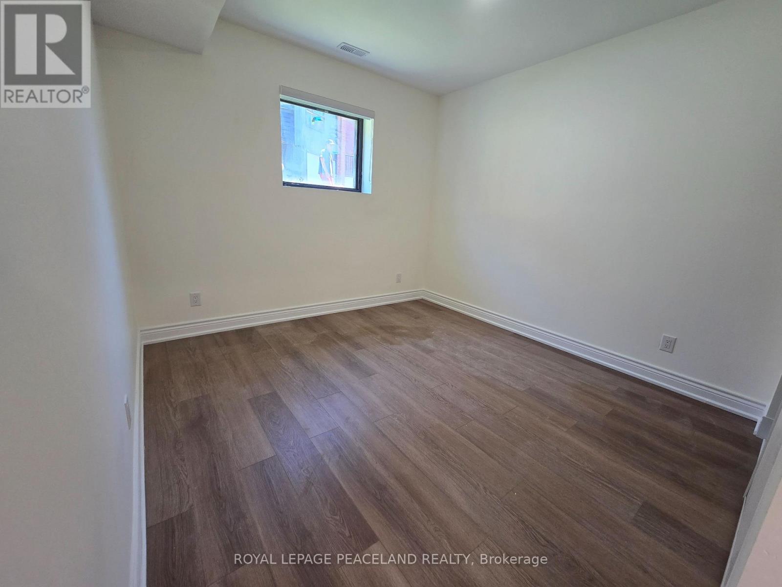 Laneway Hse Lwr - 558 Spadina Crescent, Toronto, Ontario  M5S 2J9 - Photo 3 - C13235662