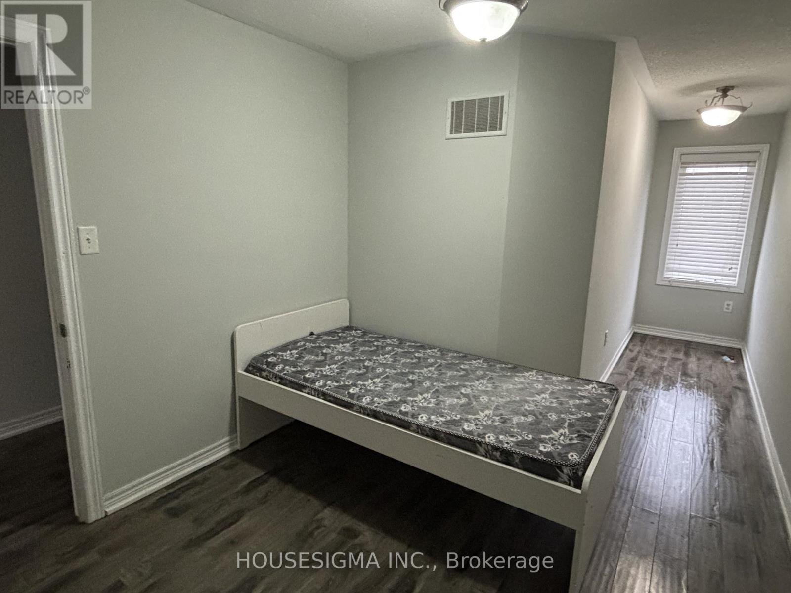 40 De Jong Street, Toronto, Ontario  M1P 0B9 - Photo 23 - E13234560