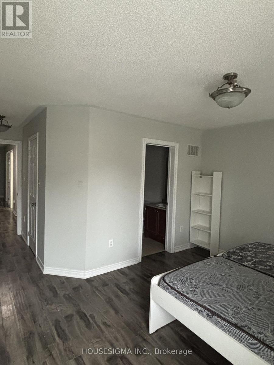 40 De Jong Street, Toronto, Ontario  M1P 0B9 - Photo 17 - E13234560