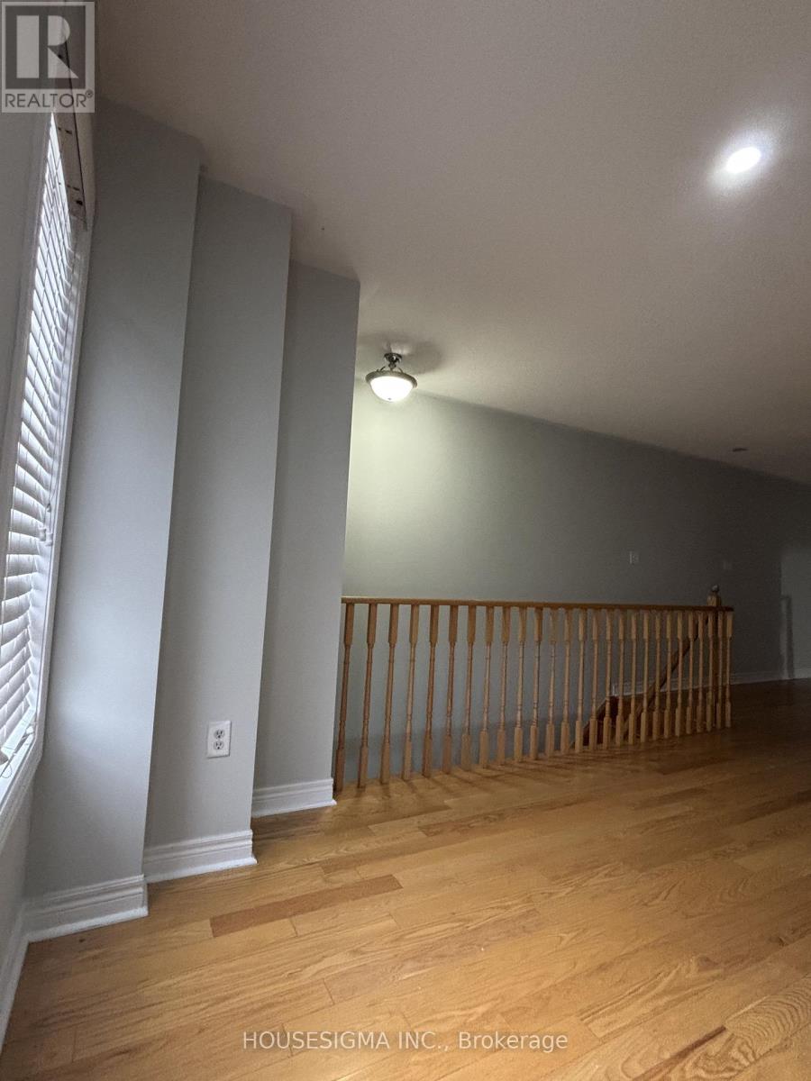 40 De Jong Street, Toronto, Ontario  M1P 0B9 - Photo 6 - E13234560