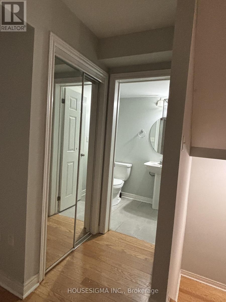 40 De Jong Street, Toronto, Ontario  M1P 0B9 - Photo 8 - E13234560