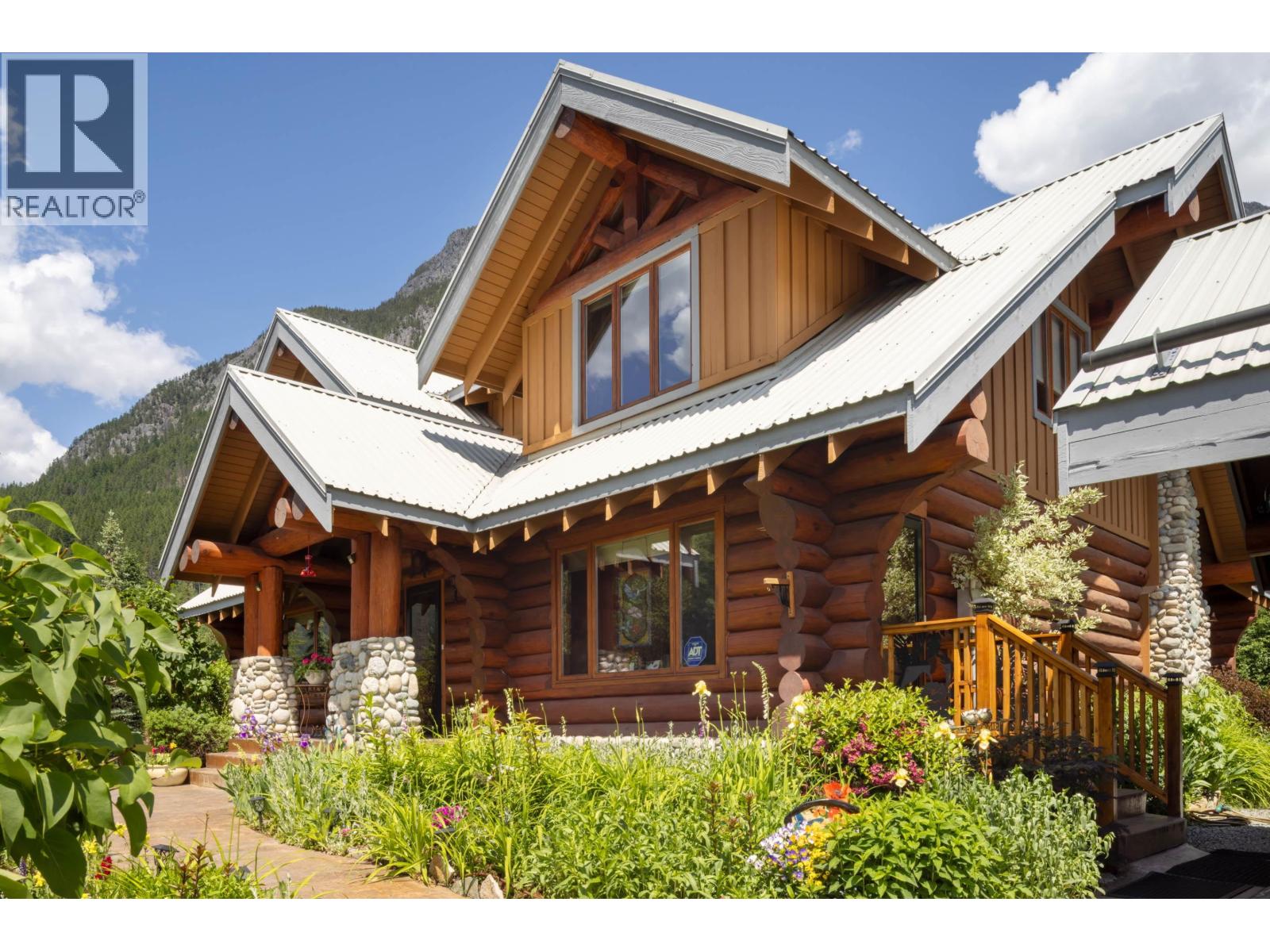 7744 Owl Ridge Road, Mount Currie, British Columbia  V0N 2K0 - Photo 37 - R3131705