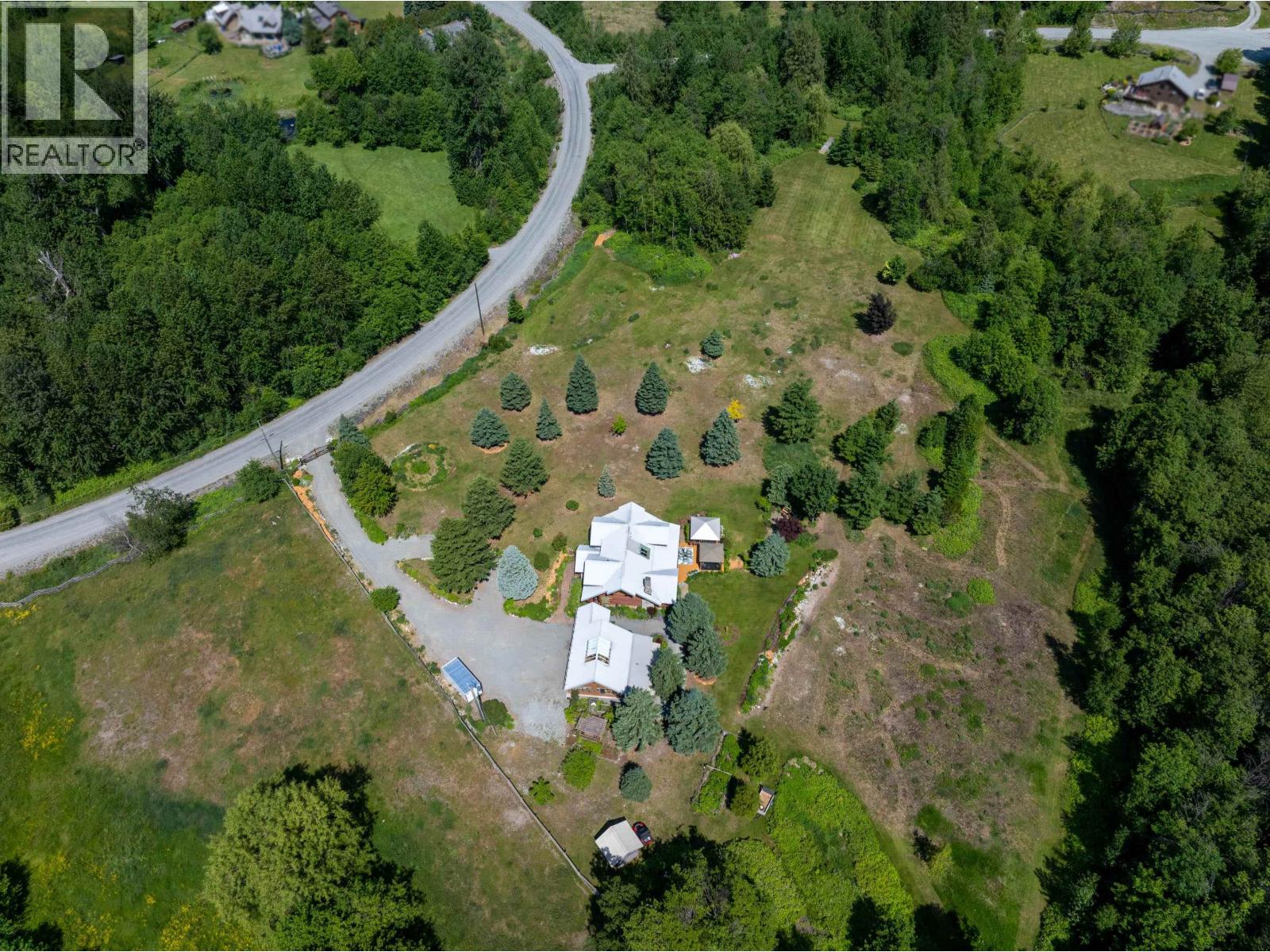 7744 Owl Ridge Road, Mount Currie, British Columbia  V0N 2K0 - Photo 39 - R3131705