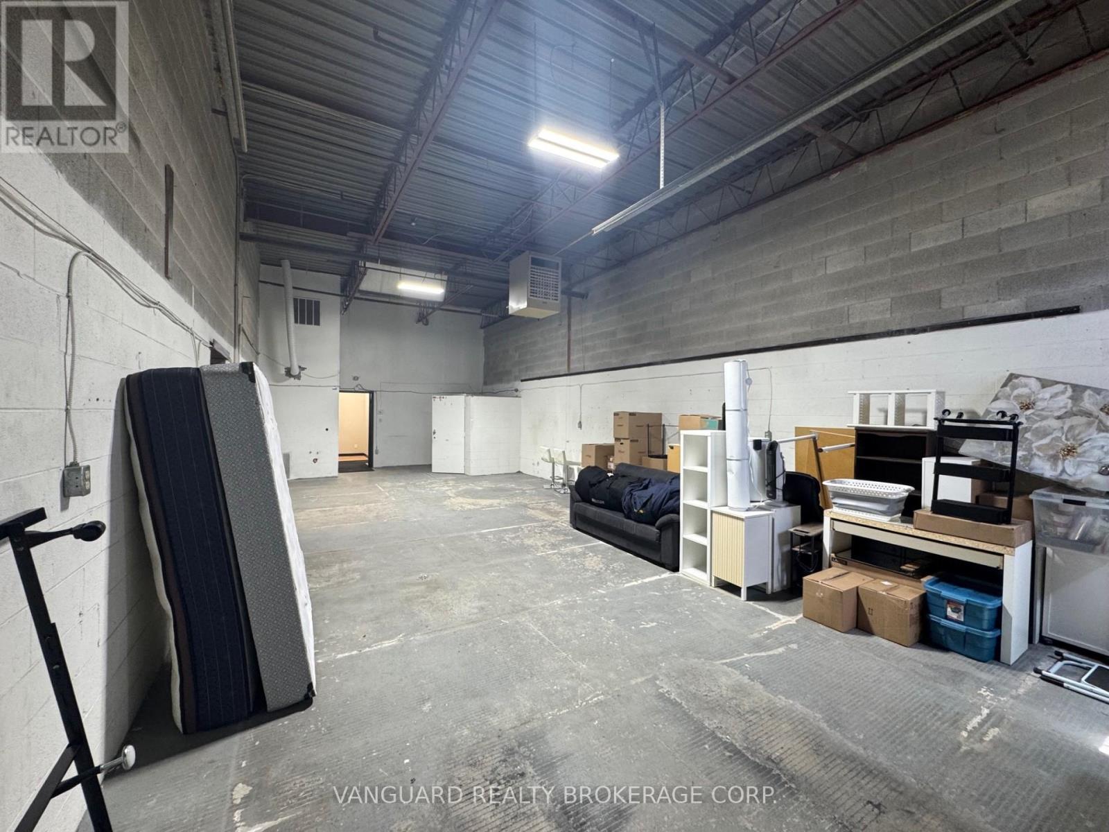 19 - 877 Alness Street, Toronto, Ontario  M3J 2X4 - Photo 10 - W13233554