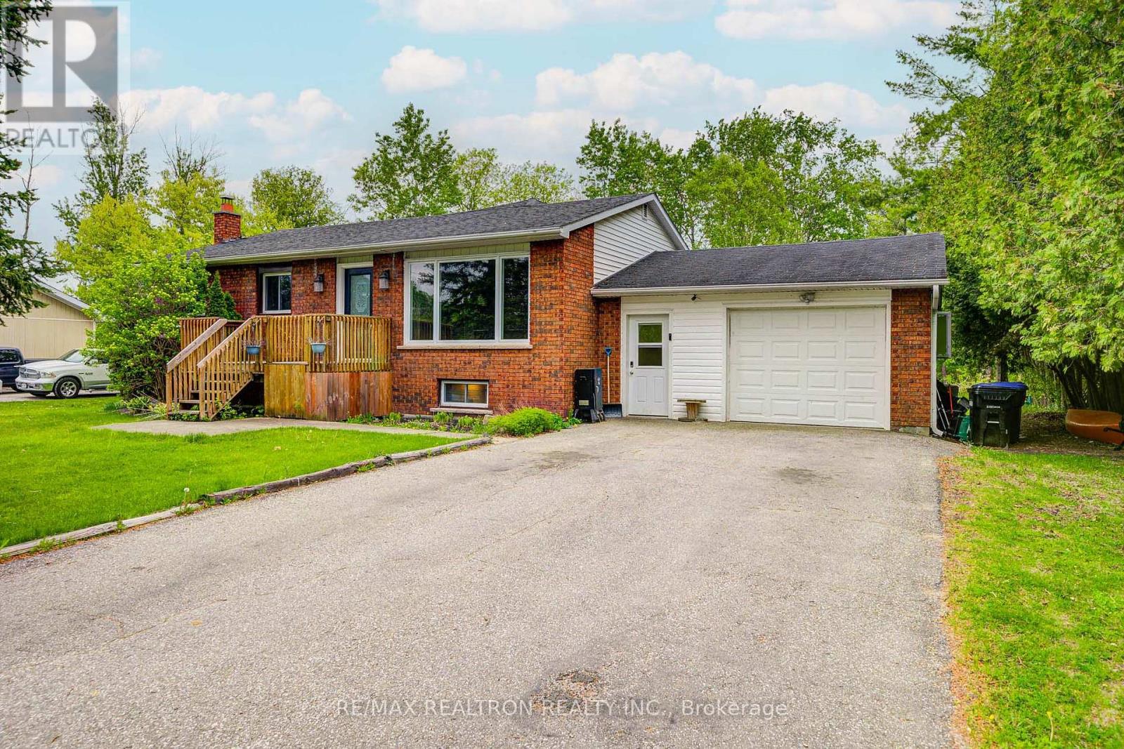 1147 Belle Aire Beach Road, Innisfil, Ontario  L0L 1C0 - Photo 1 - N13235668