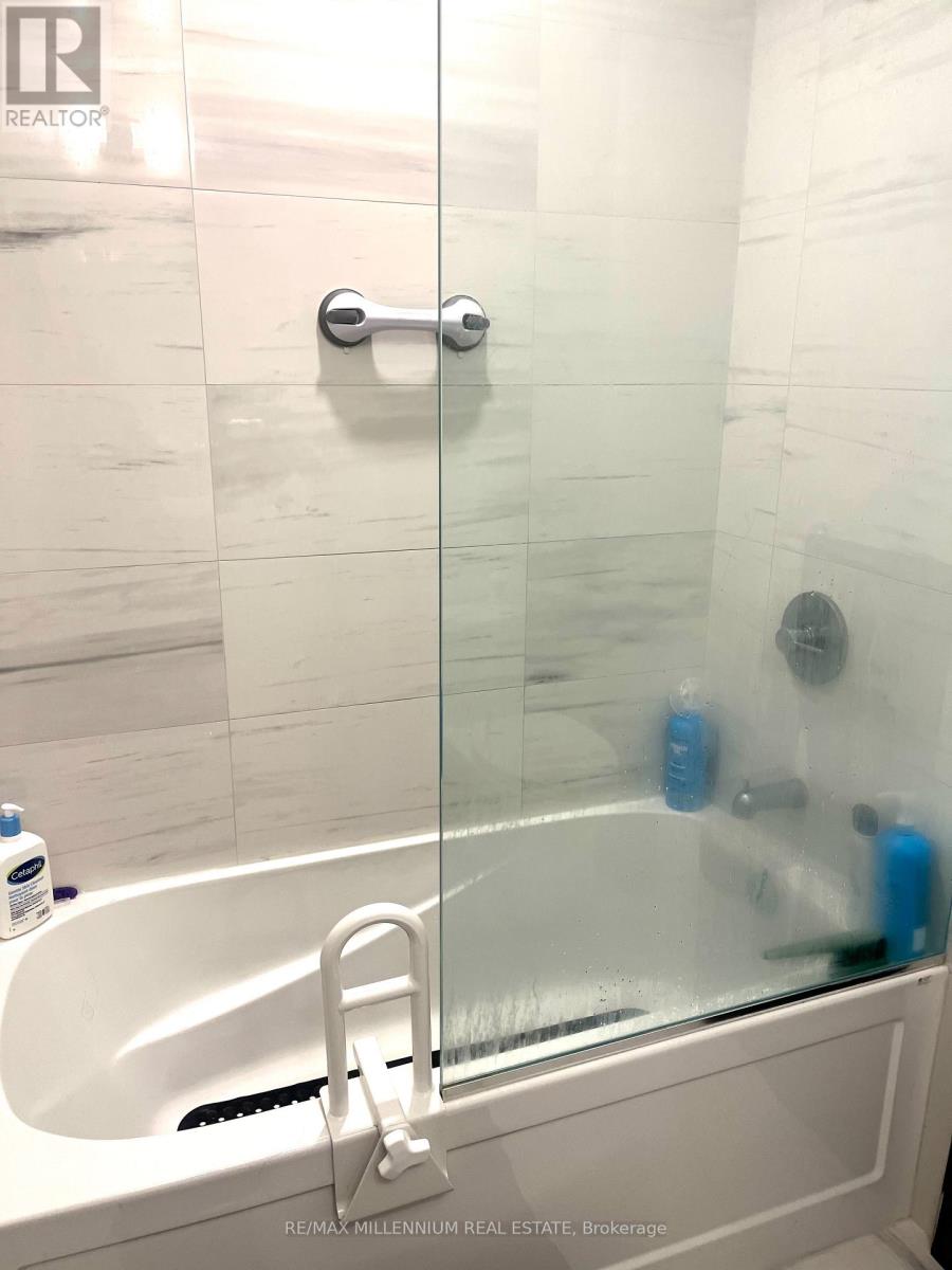 4110 - 225 Commerce Street, Vaughan, Ontario  L4K 0P9 - Photo 11 - N13235674