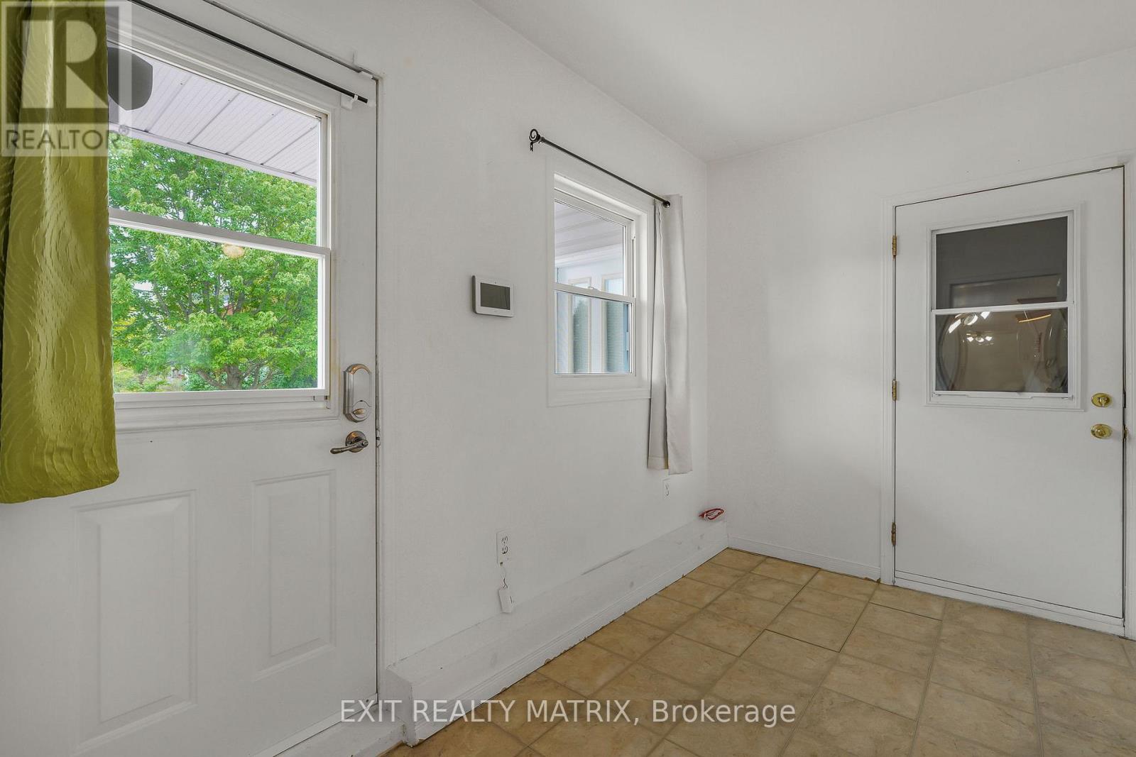3704 Drouin Road, Clarence-Rockland, Ontario  K0A 2A0 - Photo 4 - X13235694