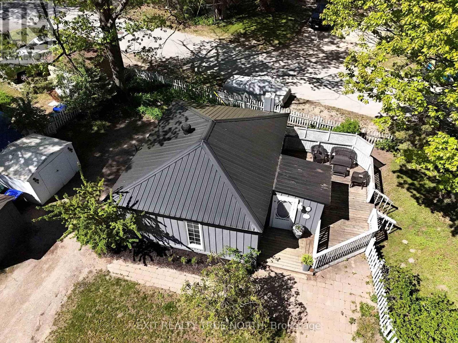 60 Parkwood Drive, Wasaga Beach, Ontario  L9Z 2T2 - Photo 2 - S13235690