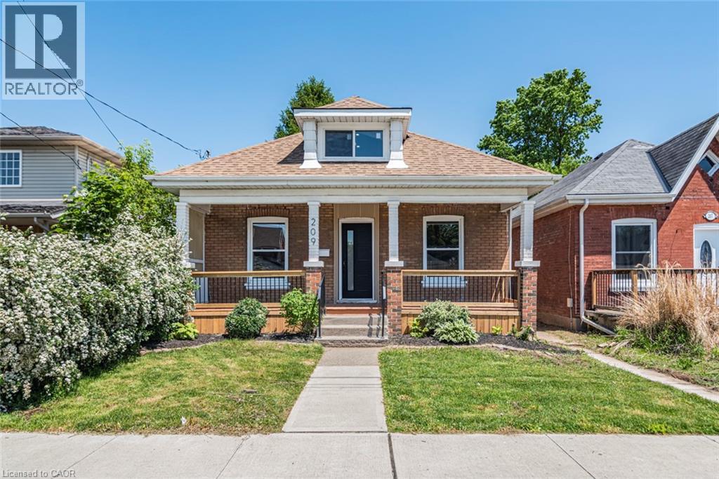 209 DRUMMOND Street, Brantford, Ontario