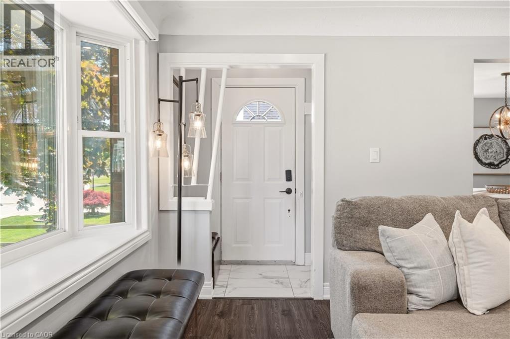 101 Irene Avenue, Stoney Creek, Ontario  L8G 2B1 - Photo 4 - 40835808
