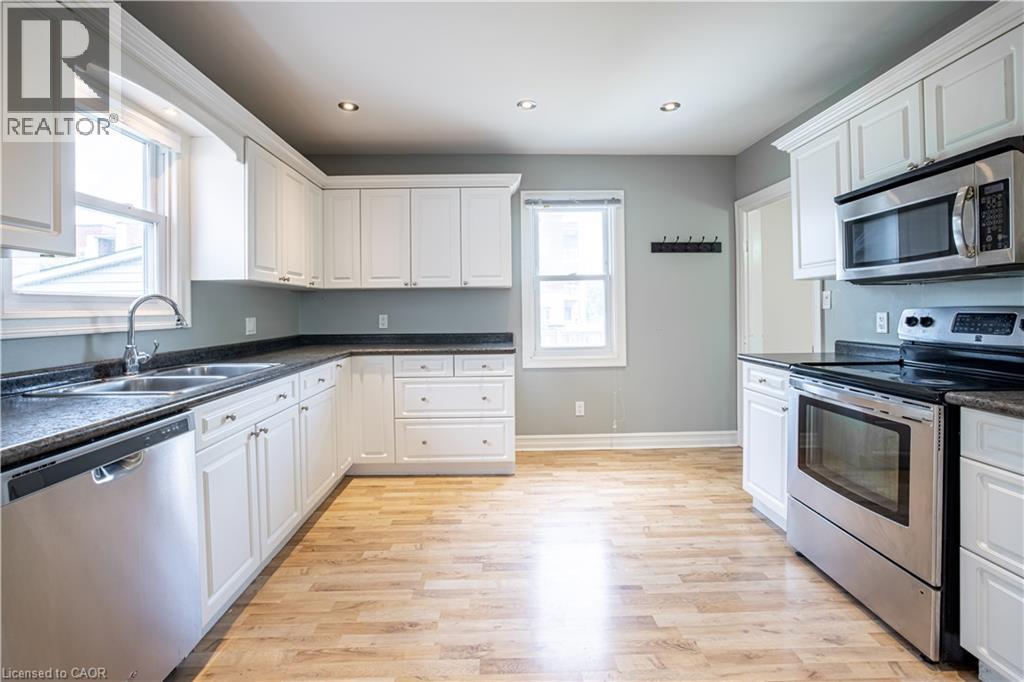 521 South Pelham Road Unit# Upper, Welland, Ontario  L3C 3C7 - Photo 12 - 40835628